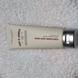 Pure Romance Oak&Amber Conditioning Shave Cream